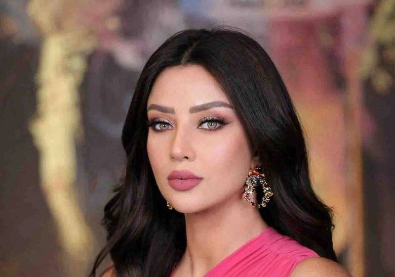 كيف واجهت رضوى الشربيني اشاعة زواجها؟ نشرت الإعلامية رضوى الشربيني صورة جديدة طلت من خلالها بفستان أبيض جذاب، لاقى رواجا كبيرا بين جمهورها على السوشيال ميديا، وذلك عبر حسابها على م