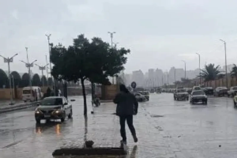 الأرصاد تحذر من تقلبات جوية وأمطار خلال أولى أيام فصل الخريفحذر محمود القياتي، عضو المركز الإعلامي للهيئة العامة للأرصاد الجوية، من التقلبات الجوية