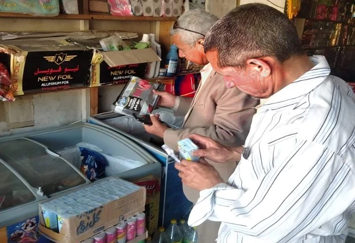 22 محضرا، حملات تموينية مفاجئة بسوهاج لمراجعة تراخيص المحال التجارية طالب اللواء دكتور عبد الفتاح سراج، محافظ سوهاج، بتكثيف حملات رفع الإشغالات، بجانب مراجعة تراخيص المحال التجارية