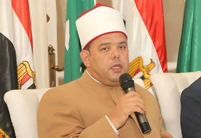 عالم أزهري يكشف مفاجأة عن اكتشاف سحر ل مؤمن زكريا مدفون بالمقابر كشف الشيخ إبراهيم رضا أحد علماء الأزهر الشريف، عن تفاصيل جديدة بشأن الحديث عن وجود