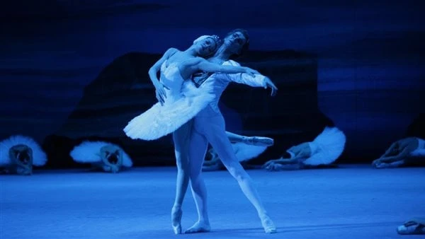 بحيرة البجع على مسارح الأوبرا في الموسم الفني الجديد 2025تستضيف وزارة الثقافة المصرية ضمن توجهاتها لدعم وإثراء التبادل الثقافى والفنى مع مختلف دول العالم من خلال دار الأوبرا المصري