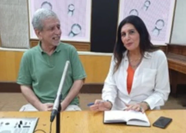 نجل جليل البندارى فى اغانى منسيه على اذاعة القاهره الكبرى الاحدتستضيف الكاتبه الصحفيه سحر الجمل ، الاستاذ عمرو نجل الكاتب والملف والشاعر الغنائي جليل البندارى الاحد ١ سبتمبر فى برن