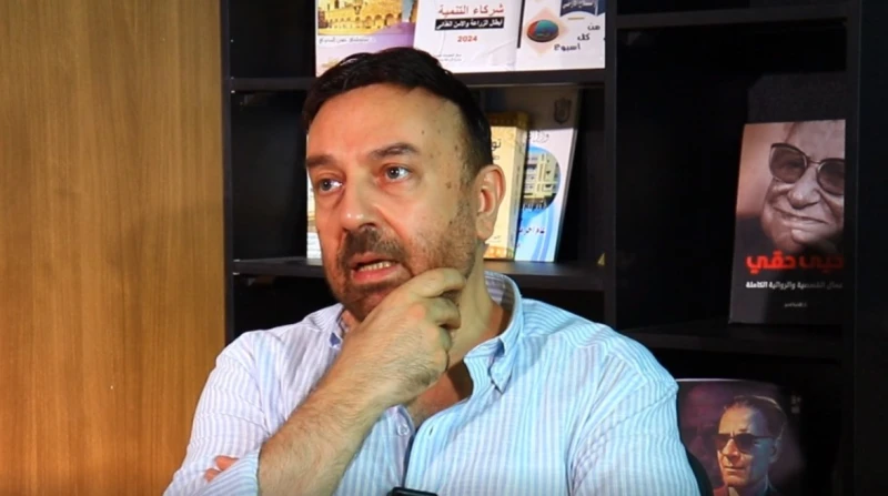 محمد ضياء عن منة فضالي: أقسم بالله ما ضربتها.. ومفاتنها سر الخلاف استنكر الموسيقار محمد ضياء، عودة طليقته الفنانة منة فضالي، للحديث عن انفصالهما،