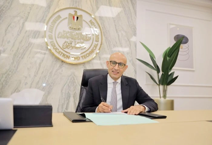 وزير التعليم يكشف تفاصيل جديدة في هيكلة الثانوية العامة كشف محمد عبد اللطيف وزير التربية والتعليم والتعليم الفني، تفاصيل جديدة بشأن إعادة هيكلة نظام