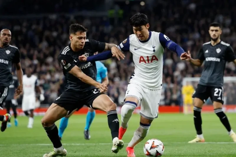 توتنهام يتغلب على لعنة غياب سون هيونغ مين خارج الدار وبالفوز الكبير على ملعب أولد ترافورد أمام مانشستر يونايتد (0-3)، أكد توتنهام قدرته على تحقيق