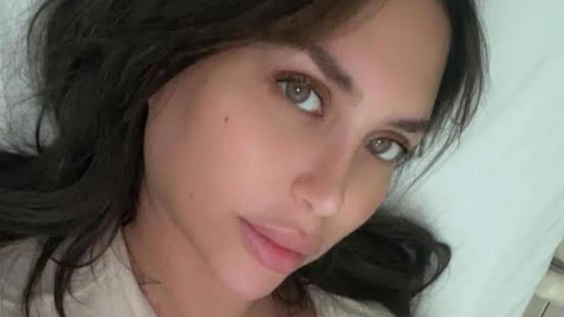 دكتورة خلود تبكي على فقدان قطها بعد صراعه مع السرطان .. فيديو اخر خبر انتشر مقطع مؤثر للدكتورة خلود، ظهرت خلاله في حالة من الحزن العميق بعد وفاة قطها. وأشارت دكتورة خلود إلى أن قطه