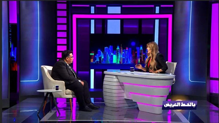 فنون: حسن دنيا عن إيهاب توفيق: أعشق صوته ومش مبسوط من اختياراته 03:13 م السبت 14 سبتمبر 2024 قال الملحن حسن دنيا، إنه قام بالتلحين لعدد من النجوم بالأفلام بينهم محمد هنيدي ولبلبة و