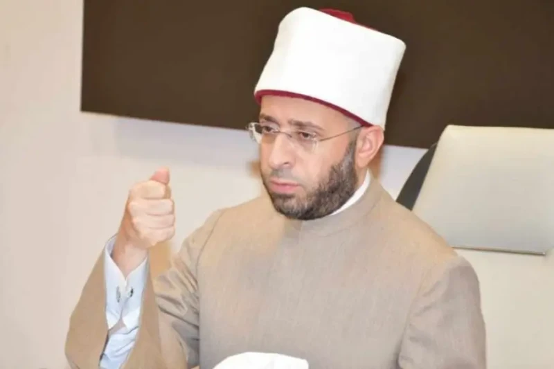 أسامة الأزهري: آلية عمل جديدة ستشهدها هيئة الأوقاف وسيتم تطبيقها على أرض الواقع قال وزير الأوقاف، الدكتور أسامة الأزهري، إنه سيتم تطبيق آلية عمل