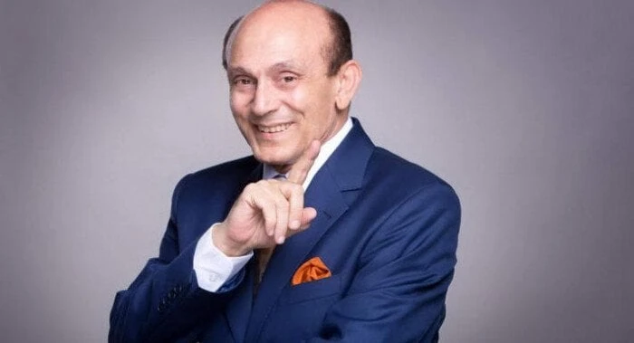 محمد صبحي يكشف حقيقة تقديم جزء تاسع من يوميات ونيس (فيديو) الفنان محمد صبحيافاق عربيةكشف الفنان محمد صبحي، عن حقيقة التحضير لجزء تاسع من مسلسل ونيس، العمل الذي حقق على مدار 8 مواسم