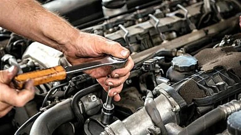 أبرزها انسداد الشكمان.. قائمة ب 8 أسباب لضعف عزم السيارة سيارات 03:00 م السبت 07 سبتمبر 2024 تعد مشكلة ضعف عزم السيارة من أكثر المشاكل التي تواجه