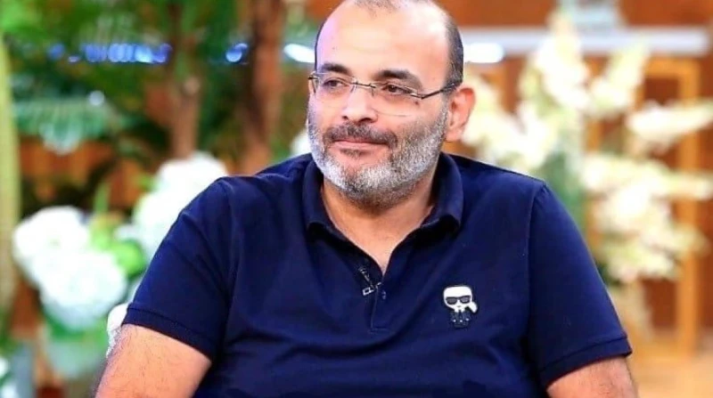 فاطمة وعائشة.. الموت يفجع أيمن بهجت قمر أعلن السيناريست والشاعر الغنائي المصري، أيمن بهجت قمر، عبر حسابه الرسمي على موقع فيسبوك، عن وفاة ابنتي عمه