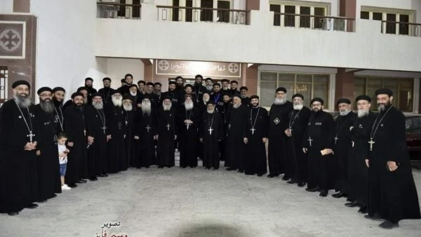 قوة التسبيح .. ختام مؤتمر الشباب ببني سويف صور اختتمت إيبارشية بني سويف، أمس، المؤتمر السنوي السادس عشر للجامعيين والخرجين من أبناء الإيبارشية، والذي حمل شعار الرب صخرتي وحصني، وأق