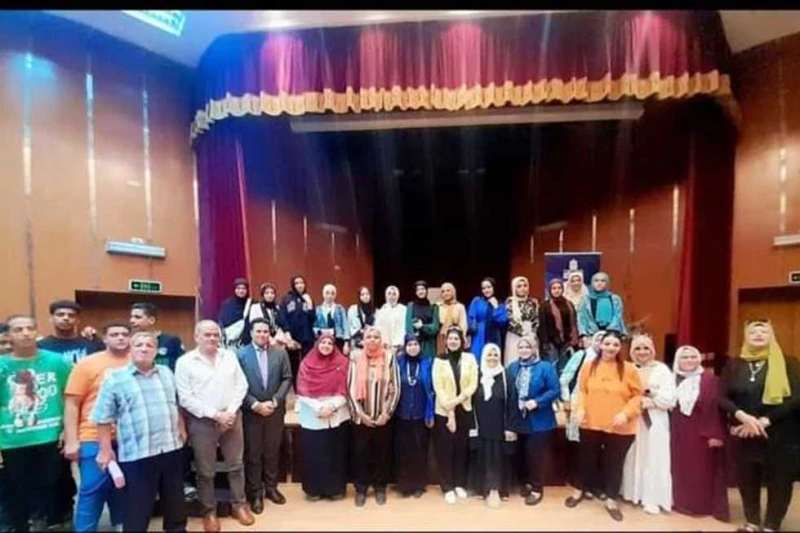 العنف ضد المرأة والطفل وطرق الدعم القانوني في ندوة بمكتبة مصر بالزقازيق نظمت الوحدة العامة لحماية الطفل بديوان عام محافظة الشرقية، ندوة حول العنف ضد