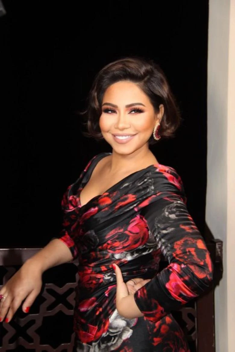 ياسمين عبد العزيز تدعم شيرين افاق عربية - حرصت النجمة ياسمين عبد العزيز على دعم مواطنتتها الفنانة شيرين عبد الوهاب في ظل أزماتها المستمرة من شركة