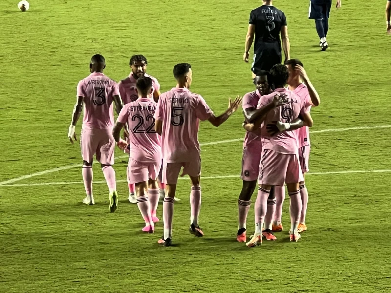 -ملخص وأهداف مباراة إنتر ميامي ضد تشارلوت في الدوري الأمريكي 2024 (فيديو) .. خاص- السابعة الإخبارية إنتر ميامي ضد تشارلوت في الدوري الأمريكي.. يبحث عشاق الأرجنتيني ليونيل ميسي، على