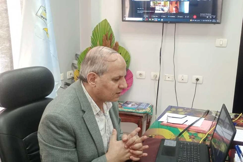 وكيل تعليم كفر الشيخ يبحث مع مديري الإدارات آخر الاستعدادات للعام الدارسي الجديد عقد محمد عبدالله، وكيل وزارة التربية والتعليم بكفر الشيخ، اجتماعا بمديري الإدارات التعليمية ومديري