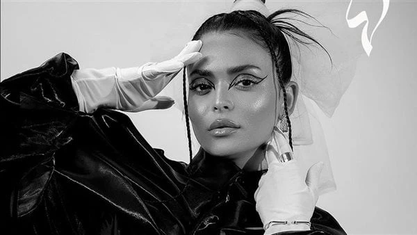 أسماء جلال تبهر جمهورها بجلسة تصوير جديدة شاهدأثارت الفنانة أسماء جلال، موجة واسعة من الجدل على مواقع التواصل الاجتماعي، بعد ظهورها الأخير في جلسة