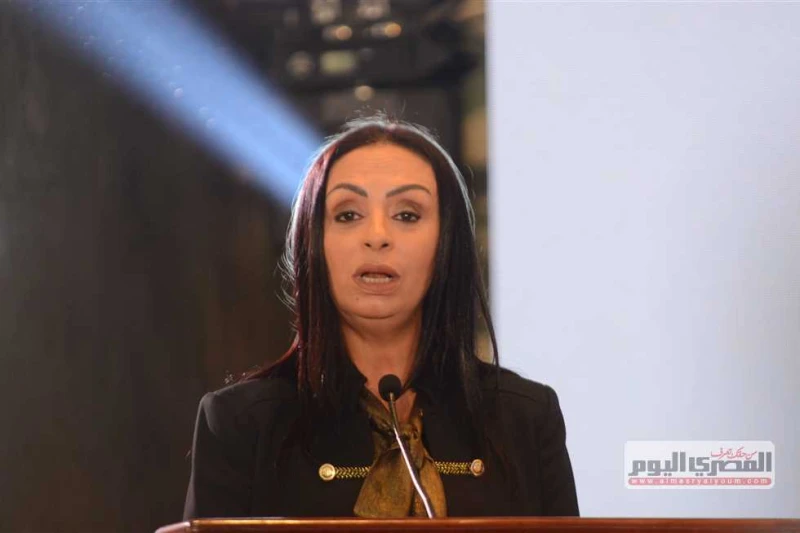 يبدأون الصرف اليوم.. إضافة 50 ألف أسرة جديدة لبرنامج تكافل وكرامة أعلنت الدكتورة مايا مرسي وزيرة التضامن الاجتماعي اليوم الأحد، عن إضافة 50 ألف أسرة