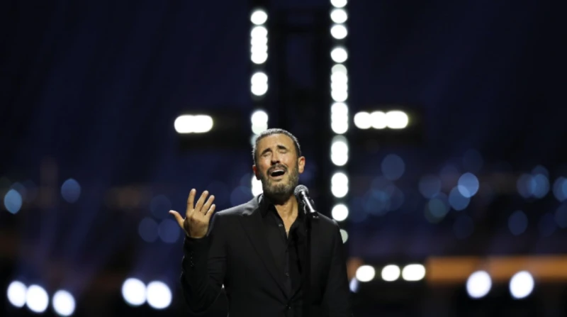 كاظم الساهر.. قيصر الأغنية الرومانسية كاظم الساهر الملقب بقيصر الغناء العربي، احتفل مؤخرا بعيد ميلاده 67، حيث ولد في 12 سبتمبر 1957 بمدينة الموصل بالعراق. قيصر الغناء في رحلة فنية