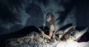 الجاثوم.. ماذا تعرف عن اضطراب النوم الذى يجعلك ترى أشياء غريبة وأنت نائم صحة وطب الجاثوم من اضطرابات النوم الشائعة التي تجعلك تكون نائما لكنك غير
