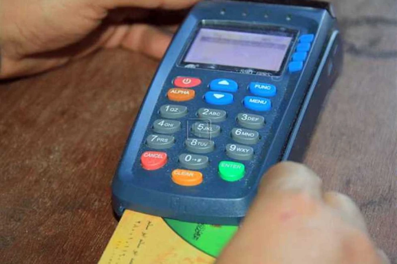 بينها فواتير الكهرباء وامتلاك سيارة حديثة.. معايير الاستبعاد من بطاقة التموين ارتفعت معدلات بحث عدد كبير من المواطنين المستحقين لصرف الدعم على بطاقات التموين حول معايير الاستبعاد م