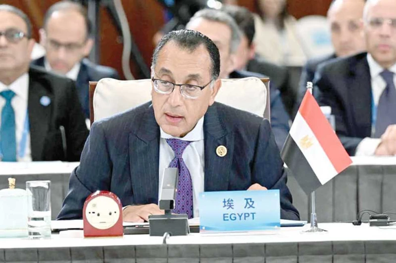 منح الرخصة الذهبية.. الحكومة تقدم تسهيلات لشركة سيارات صينية للاستثمار في مصر التقى الدكتور مصطفى مدبولي، رئيس مجلس الوزراء، فينج شينج يا، المدير