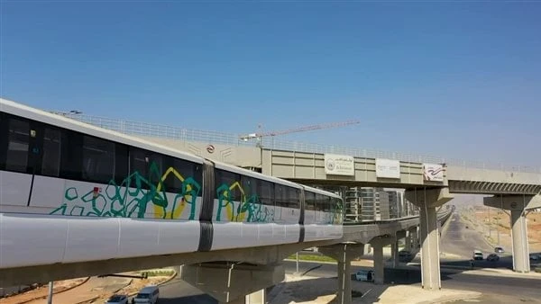 شاهد أحدث تصوير جوي لأعمال تنفيذ مشروع مونوريل شرق النيلكشفت وزارة النقل، عن أحدث تصوير جوي لأعمال تنفيذ مشروع مونوريل شرق النيل الذي يمتد من محطة