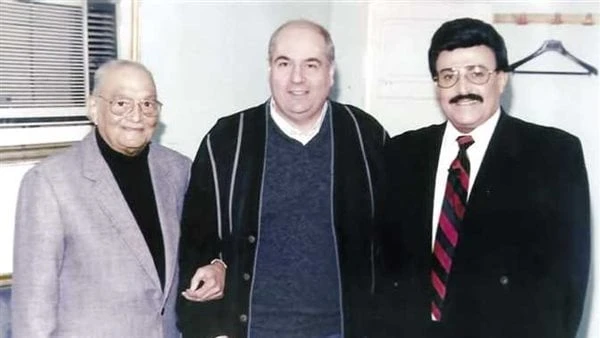 المؤلف أحمد الإبياري: بعت بيتي وعربيتي من أجل الفنكشف المؤلف أحمد الإبياري في حواره ببرنامج بنت البلد المذاع عبر قناة اليوم الأحد عن تضحياته خلال