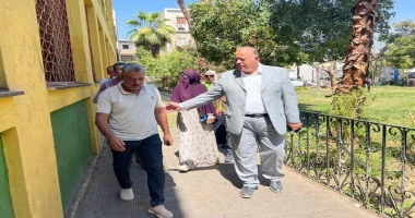 محافظ قنا يكلف لجنة التنمية العمرانية والبيئية بمتابعه خطه تطوير وتجميل مدينة قنا قنا ممدوح السنبسى كلف الدكتور خالد عبدالحليم محافظ قنا، لجنة