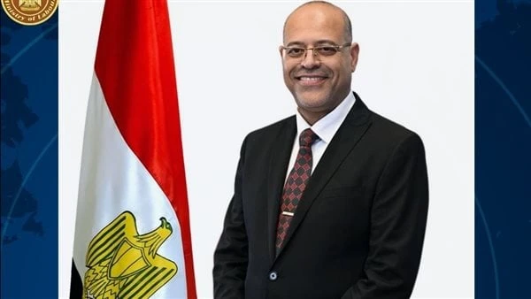 بدء إجراءات سفر المتقدمين على فرص عمل بالبوسنة والهرسكبدأت وزارة العمل، اليوم الثلاثاء، في إجراءت إنهاء سفر الشباب الذين اجتازوا الإختبارات التي