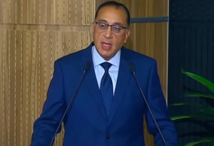 رئيس مجلس الوزراء: نستهدف توليد 42 كهرباء من الطاقات المتجددة قال الدكتور مصطفى مدبولي، رئيس مجلس الوزراء، إن الدولة تهتم بملف الطاقات المتجددة، سواء من طاقة رياح أو طاقة شمسية أو 