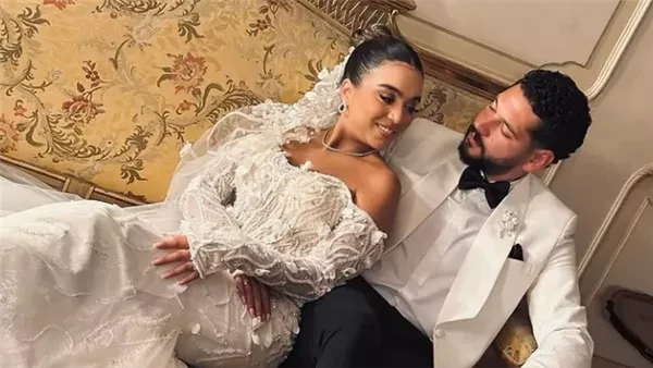 أيهما أحلى.. فساتين زفاف زوجة محمود شاهين تثير الجدل على السوشيال ميديااحتفل مدير التصوير محمود شاهين، نجل شقيق الفنانة إلهام شاهين بحفل زفافه على