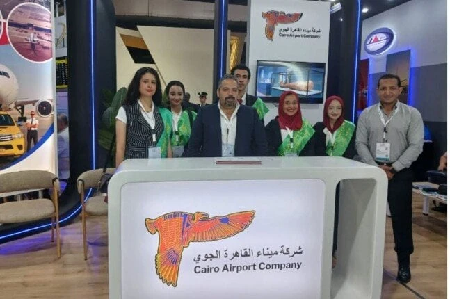 توافد كبار الشخصيات وممثلي الشركات العالمية على جناح القابضة للمطارات توافد كبار الشخصيات وممثلي الشركات العالمية نجلاء غنيماستقبل جناح الشركة