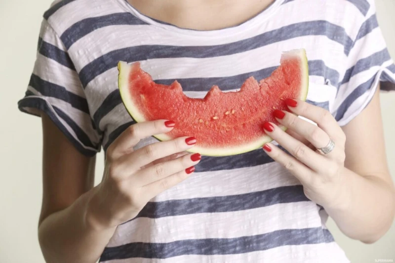 البطيخ لفقدان الوزن .. ما هو أفضل وقت لتناوله ؟نستعرض أفضل وقت لتناول البطيخ على مدار اليوم لفقدان الوزن في الرجيم، وفقا لمواقع و و.أفضل وقت لتناول