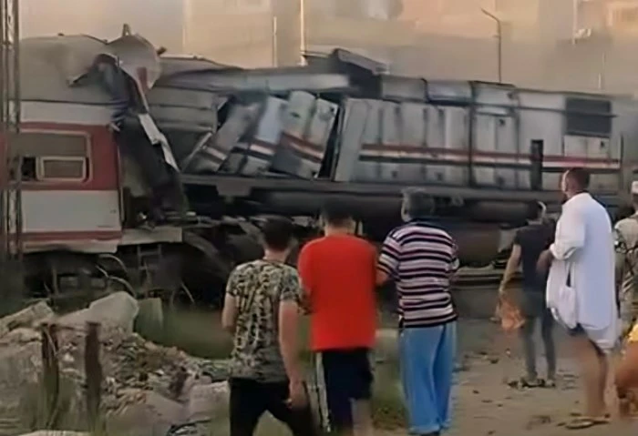 حادث تصادم قطارين بالشرقية، رفع درجة الاستعداد القصوى بمستشفيات جامعة الزقازيق يتابع الدكتور أيمن عاشور وزير التعليم العالي والبحث العلمي، حادث تصادم