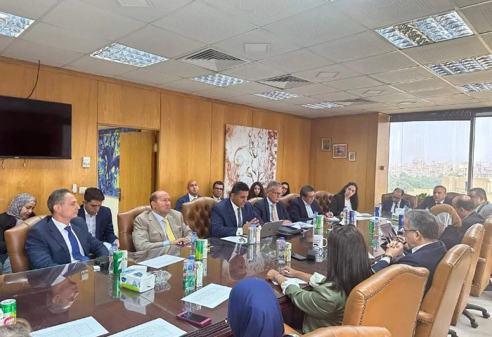 مجموعة العمل المعنية بترشح العناني لمنصب مدير عام اليونسكو تعقد اجتماعها الرابع عقدت مجموعة العمل الوطنية المعنية بالترشيح المصري لمنصب مدير عام اليونسكو، والمشكلة بموجب قرار رئيس