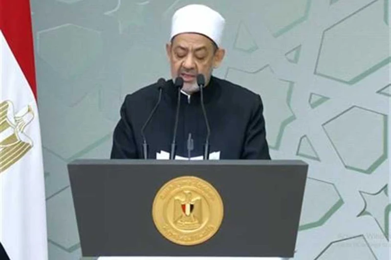 افتراء وتدليس.. رد ناري من الأزهر للفتوى على اجتزاء كلمة الإمام الطيب باحتفالية المولد النبوي كتب مركز الأزهر العالمي للفتوى الإلكترونية عبر موقعه