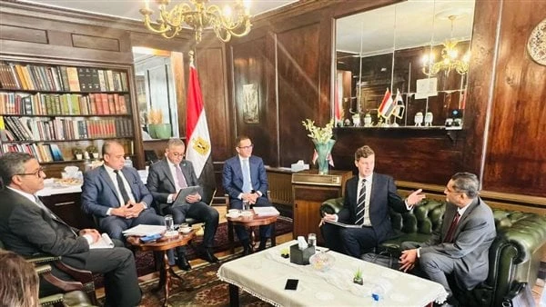 وزير الاستثمار: الحكومة تعمل حاليا على تطوير برنامج متكامل لمساندة الصادرات المصريةعقد المهندس حسن الخطيب، وزير الاستثمار والتجارة الخارجية، سلسلة من اجتماعات مكثفة مع عدد من الشرك