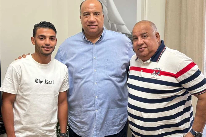 الصفقة الخامسة.. الاتحاد السكندري يتعاقد مع هشام عادل ل3 مواسم أتم مجلس إدارة نادى الاتحاد السكندري برئاسة محمد مصيلحى، رئيس النادي ، اليوم الثلاثاء