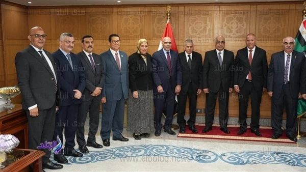 لتقديم التهنئة بتولي المنصب.. وزير العدل يزور هيئة قضايا الدولةاستقبل اليوم المستشار عبدالرزاق شعيب رئيس هيئة قضايا الدولة، المستشار عدنان فنجري وزير