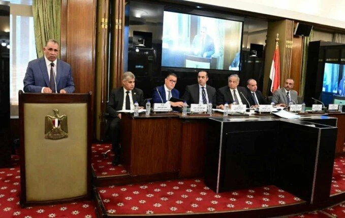 نقيب المحامين يلتقي رئيس تشريعية النواب.. تفاصيلعقد نقيب المحامين عبد الحليم علام - رئيس اتحاد المحامين العرب، اليوم اجتماعا مطولا مع المستشار