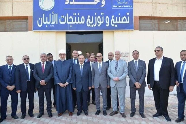 مفتي الجمهورية ومحافظ أسيوط يتفقدان مركز المنتجات الزراعية ب جامعة الأزهر.. صورتفقد مفتي الجمهورية، رئيس الأمانة العامة لدور وهيئات الإفتاء في