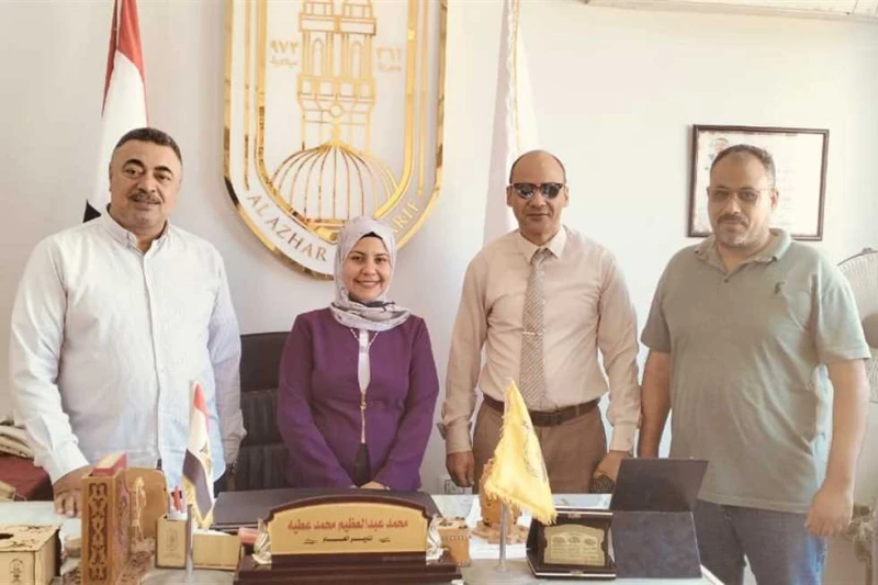 تفعيل خطة وزارة الصحة للوقاية من الأمراض المعدية بالمنشآت التعليمية في شمال سيناء أكد الدكتور أحمد سمير بدر، مدير مديرية الصحة ب شمال سيناء، اليوم الاثنين، استعداد مديرية الصحة الك