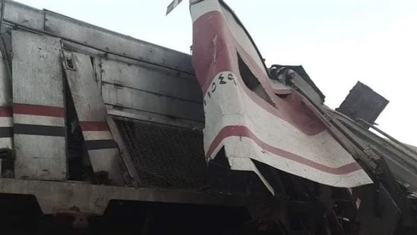 حصيلة غير نهائية.. متحدث الصحة: 3 وفيات و49 إصابة في تصادم قطاري الزقازيقصرح الدكتور حسام عبدالغفار المتحدث الرسمي لوزارة الصحة والسكان بأن عدد مصابي