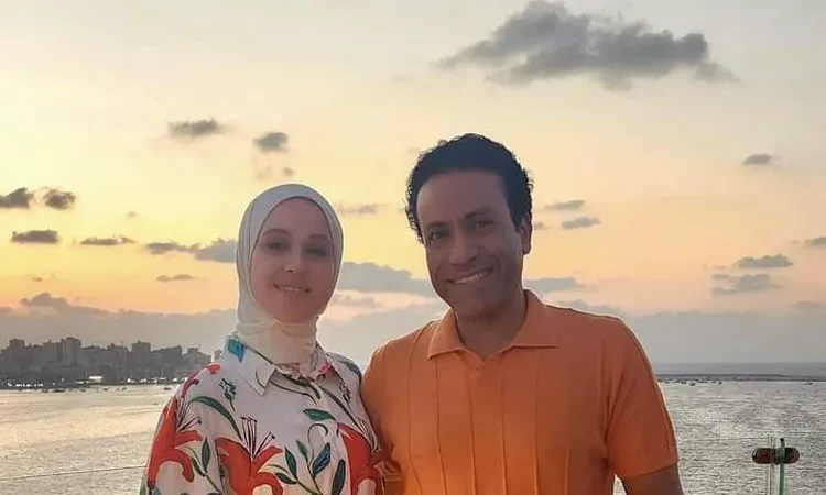 سامح حسين برفقة زوجته في أحدث ظهور تعرف على التالي سامح حسين برفقة زوجته في أحدث ظهور ، نشر الفنان سامح حسين مجموعة من الصور التي تجمعه بزوجته، وذلك