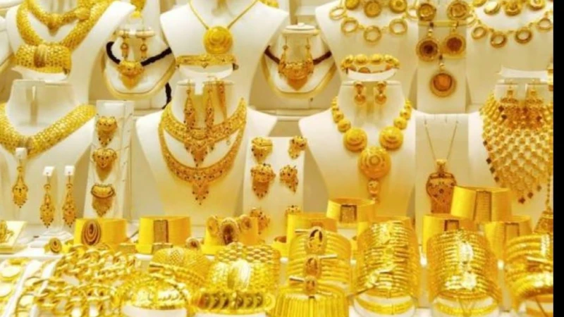 الدهب بكام النهاردة؟.. أسعار الذهب في بداية تعاملات اليوم السبتبعد حالة من الاضطراب الملحوظ في أسعار الذهب خلال الفترة الماضية، فعاد إلى الهدوء مرة