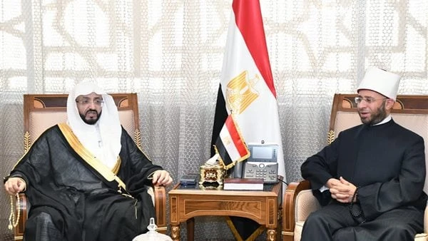 وزير الأوقاف يستقبل رئيس مجلس إدارة المعرض والمتحف الدولي للسيرة النبويةاستقبل الدكتور أسامة الأزهري وزير الأوقاف، الدكتور ناصر بن مسفر الزهراني رئيس