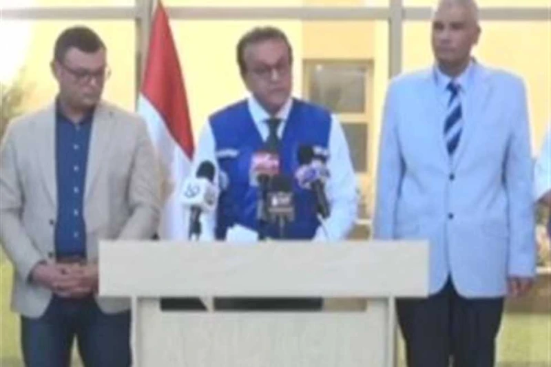 بعد حالات النزلات المعوية.. وزير الصحة يكشف عدد الوفيات في أسوان قال نائب رئيس مجلس الوزراء وزير الصحة والسكان، الدكتور خالد عبدالغفار، إن المستشفيات التي استقبلت حالات النزلات الم