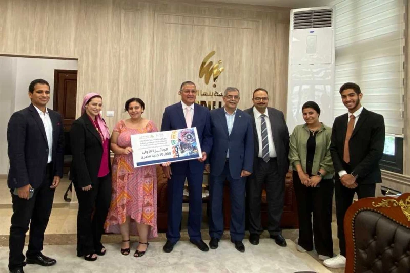 جامعة بنها الأهلية تكرم فريقها الفائز بالمركز الأول بماراثون الابتكارات استقبل الدكتور جمال السعيد رئيس مجلس أمناء جامعة بنها الأهلية، أعضاء فريق