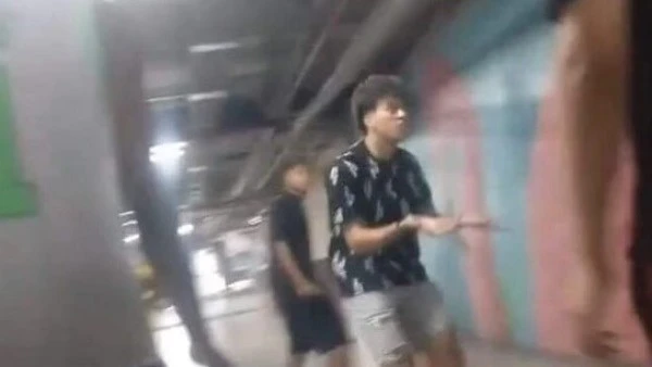 محامي فرد الأمن بواقعة إمام عاشور: هناخد حقنا بالقانون .. ولا تصالح أكد على فايز، محامي فرد الأمن بواقعة اللاعب إمام عاشور، أنه لا يوجد نية للتصالح